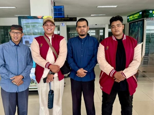 Dayah Sinar Desa Insan Qurani (SIDIQ) Resmi Melepas Tiga Alumni untuk Melanjutkan Studi ke Universitas Al-Azhar Kairo, Mesir